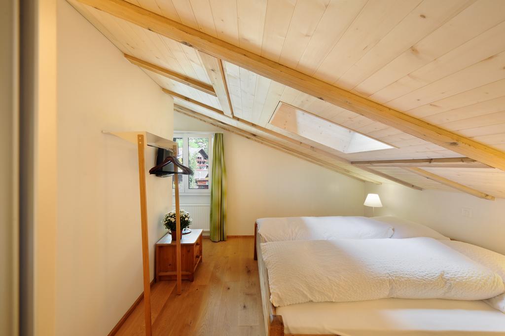 Hotel-Restaurant Zum Gade Lenk Exteriör bild